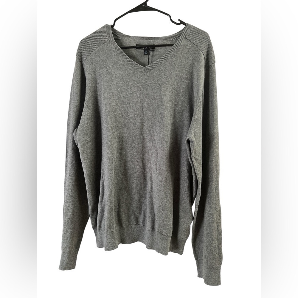 Marc Anthony cashmere cotton blend grey v neck sweater